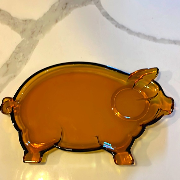 Vintage Tiara by Indiana Glass Snack Plate Pig Shaped Amber Glass - Picture 1 of 5